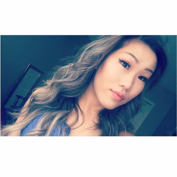 Meet your Posher, Chantelle - Picture 1 of 1